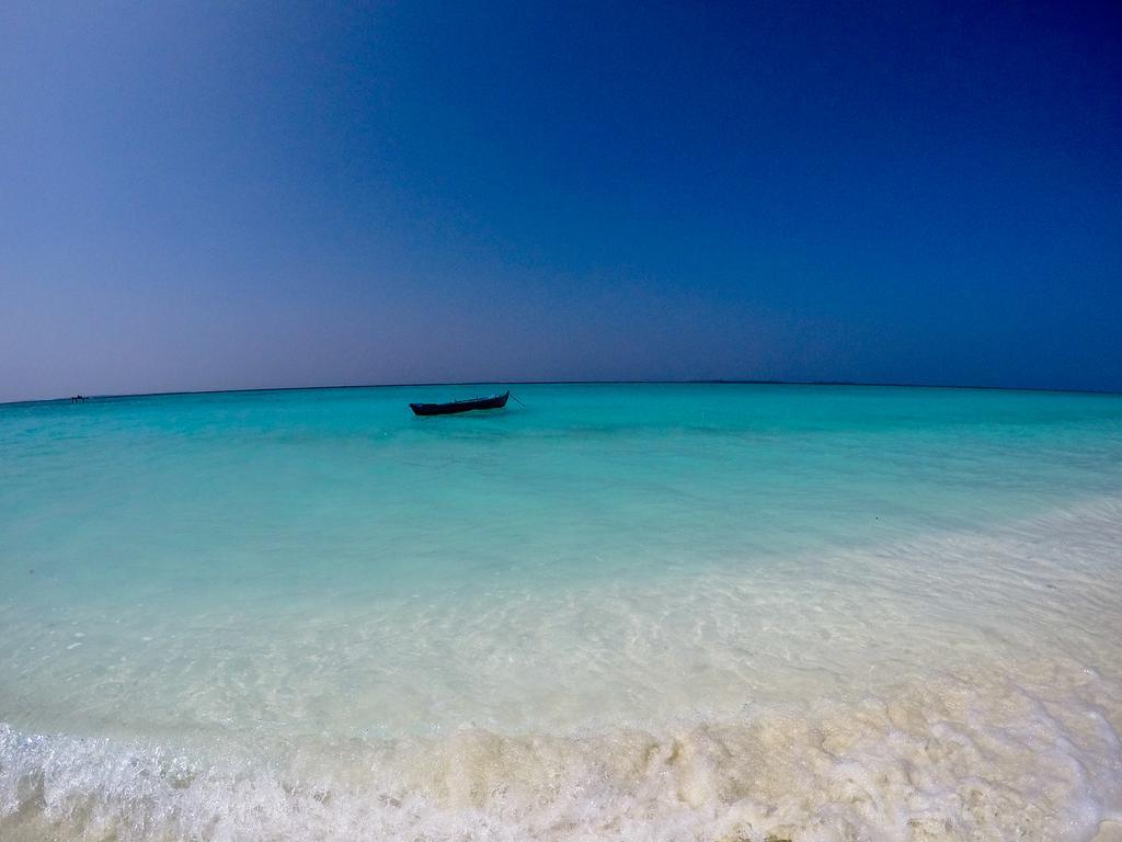 Cerulean View Residence Hanimaadhoo Island Exteriör bild
